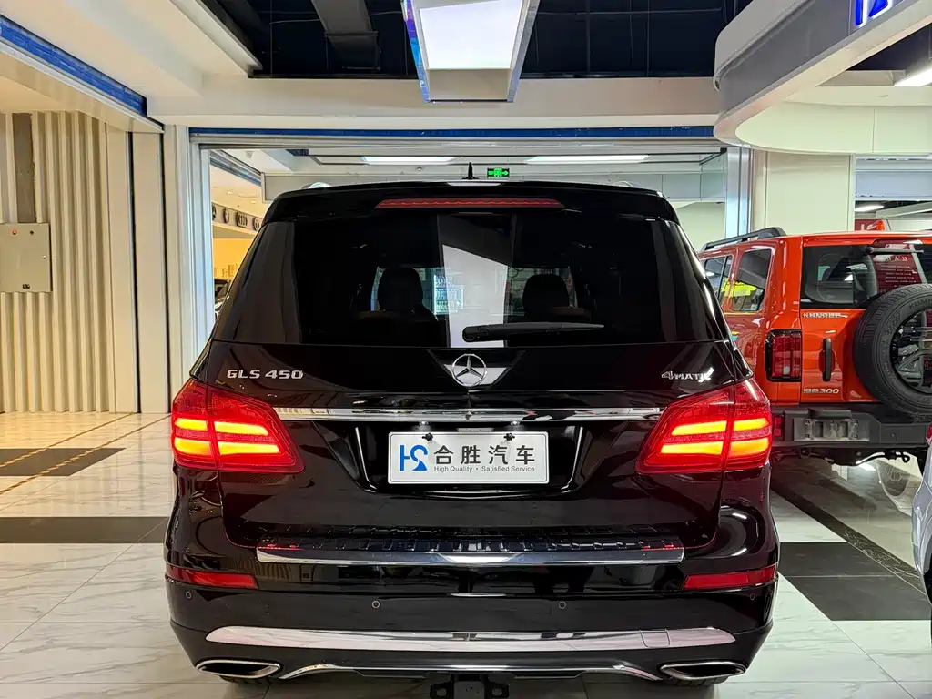 Mercedes-Benz GLS — фото 8
