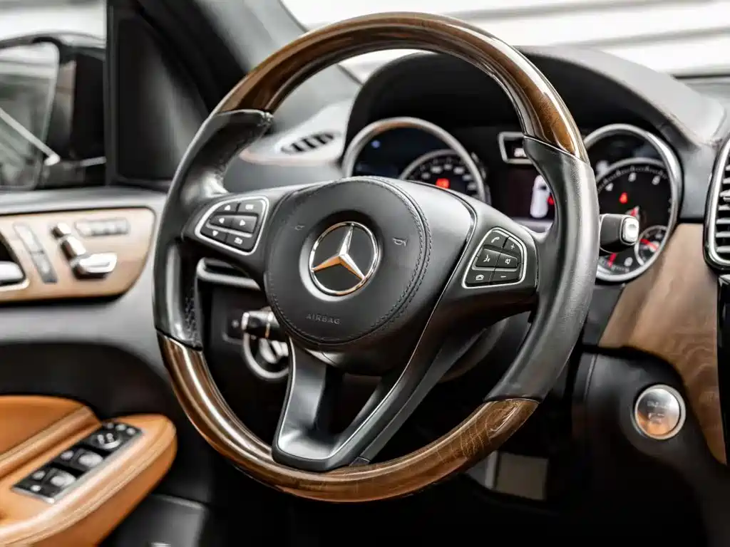 Mercedes-Benz GLS — фото 5