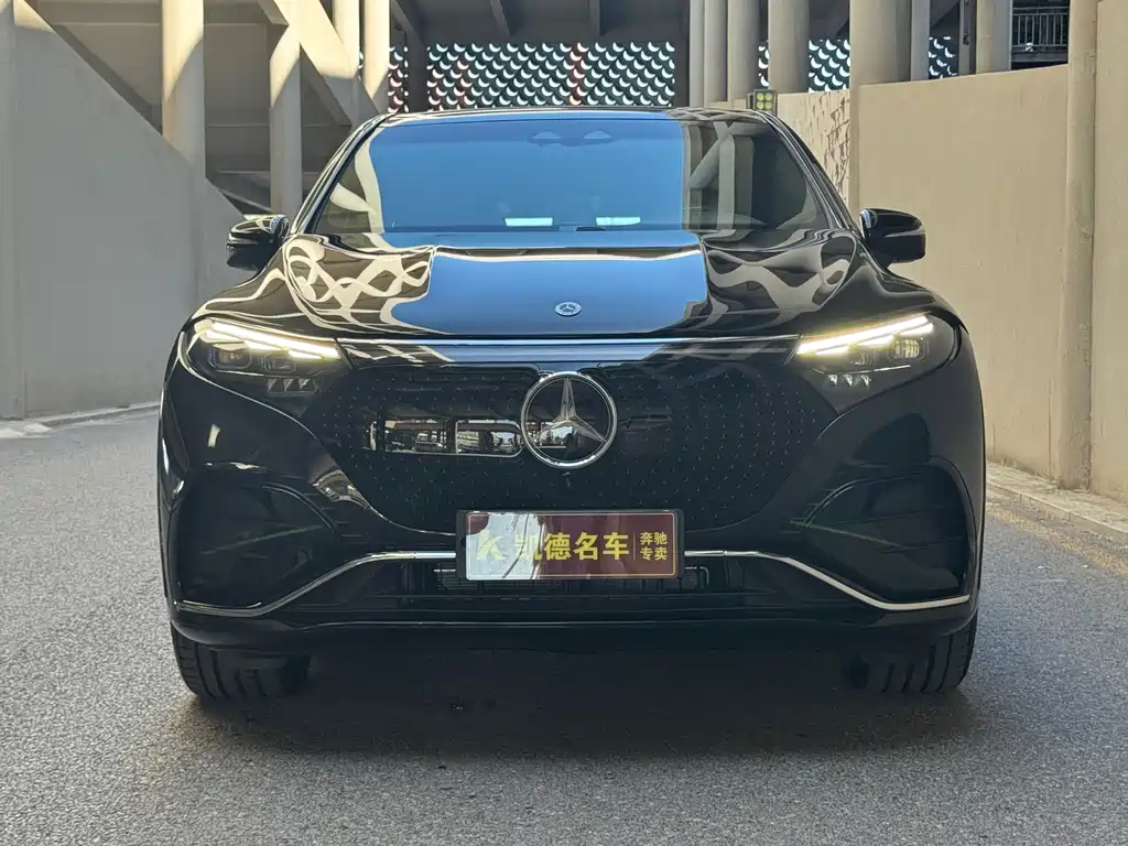 Mercedes-Benz EQS SUV — фото 2