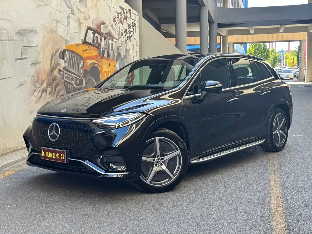 Mercedes-Benz EQS SUV — фото 11