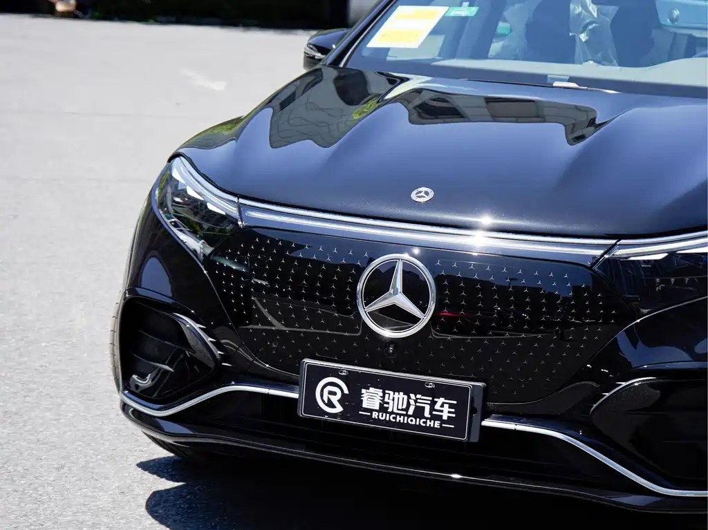 Mercedes-Benz EQS SUV — фото 6