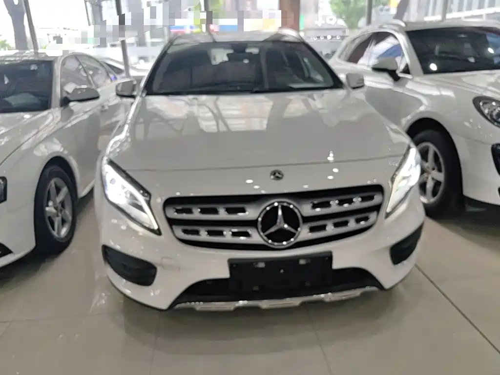 Mercedes-Benz GLA — фото 3