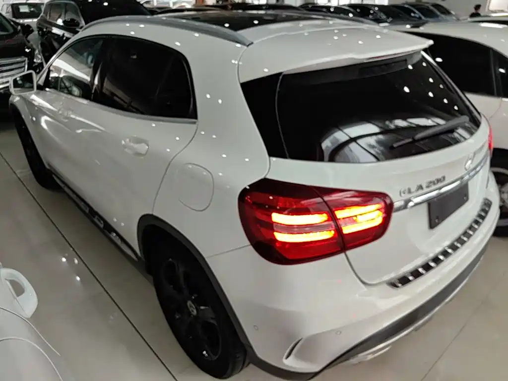 Mercedes-Benz GLA — фото 5