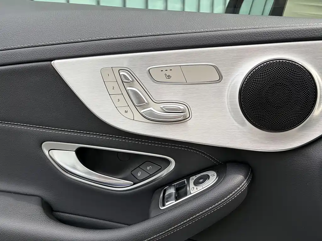 Mercedes-Benz C-Class (Import) — фото 6