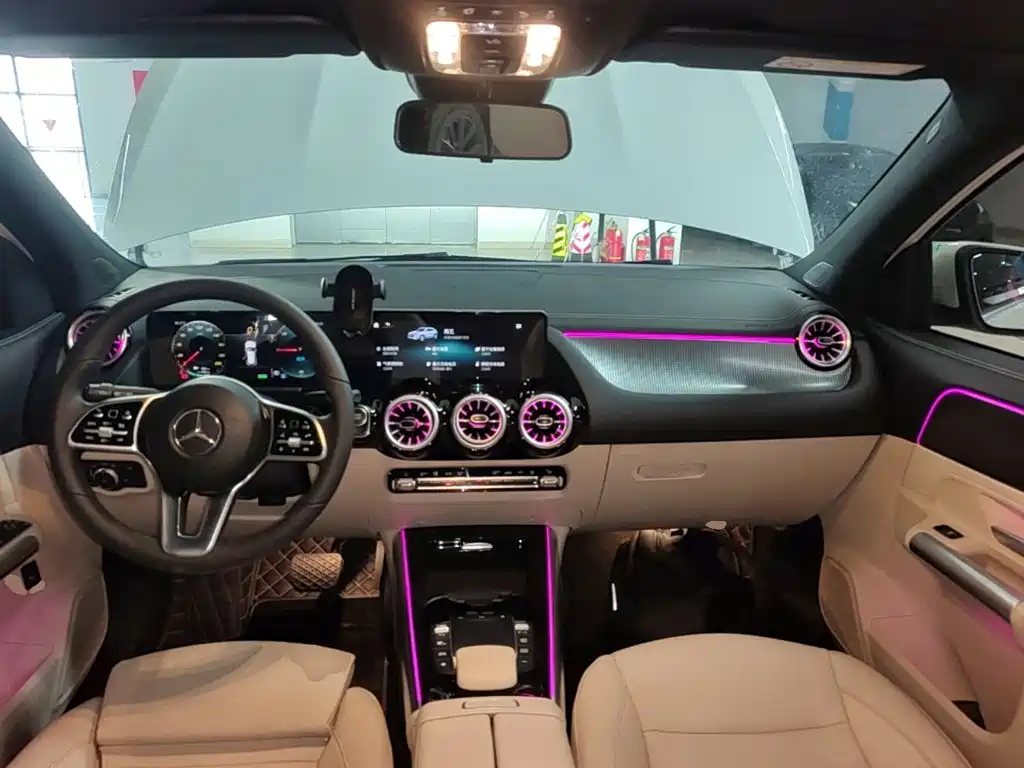 Mercedes-Benz EQA — фото 10