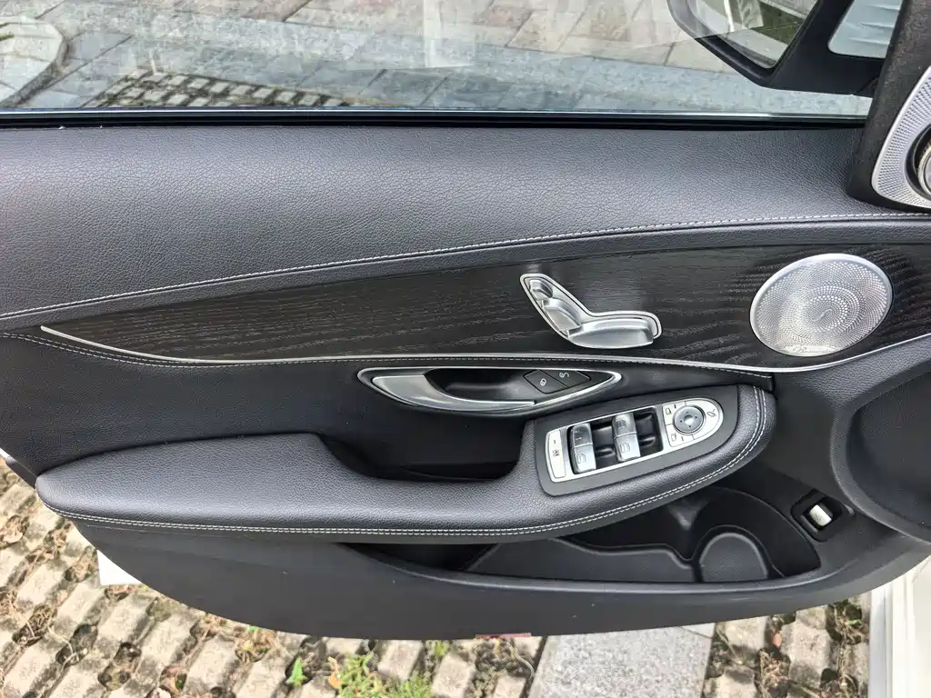 Mercedes-Benz C-Class — фото 11