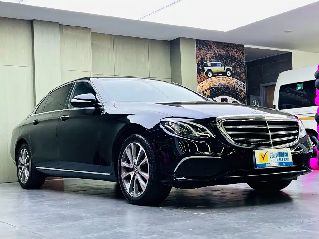 Mercedes-Benz E-Class — фото 3