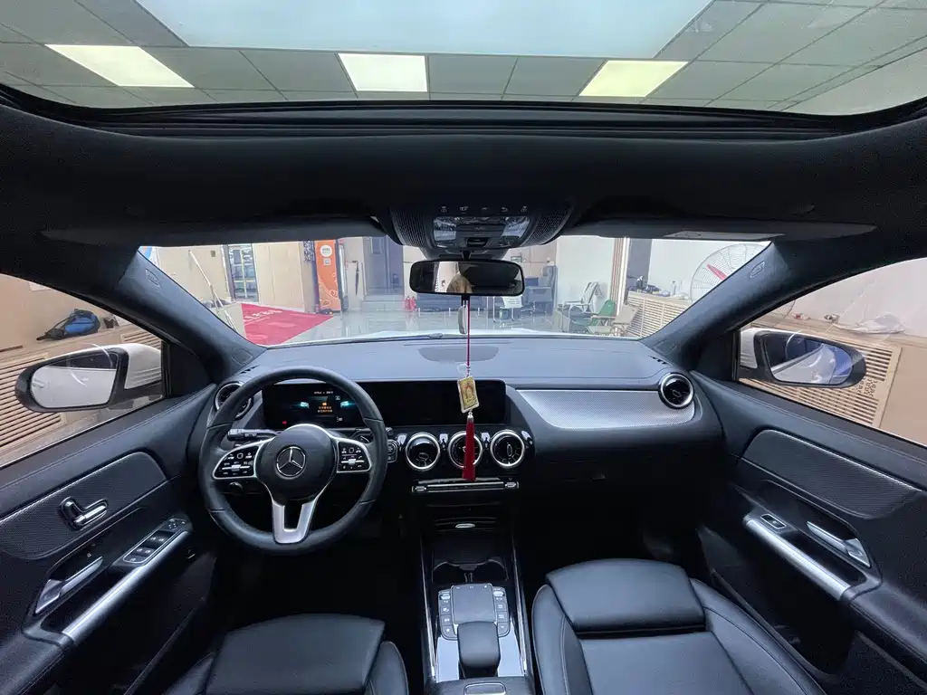 Mercedes-Benz GLA — фото 10