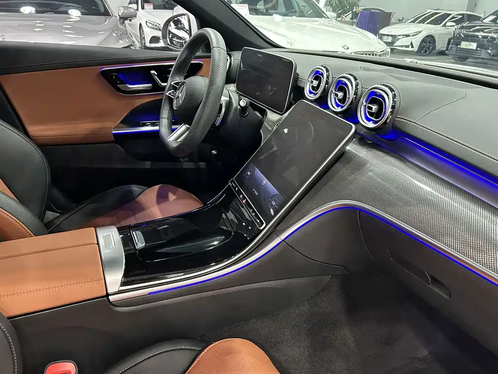 Mercedes-Benz C-Class — фото 11