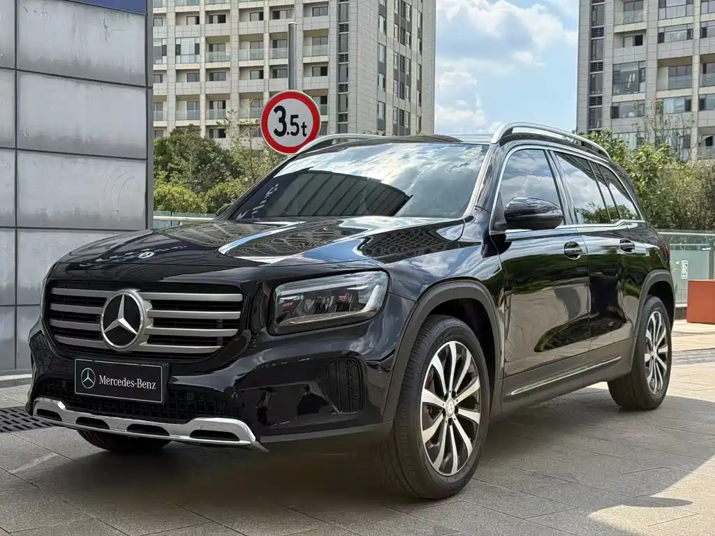 Mercedes-Benz GLB — фото 17