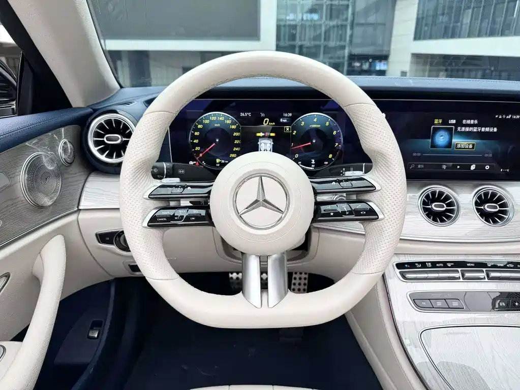 Mercedes-Benz E-Class (Import) — фото 4