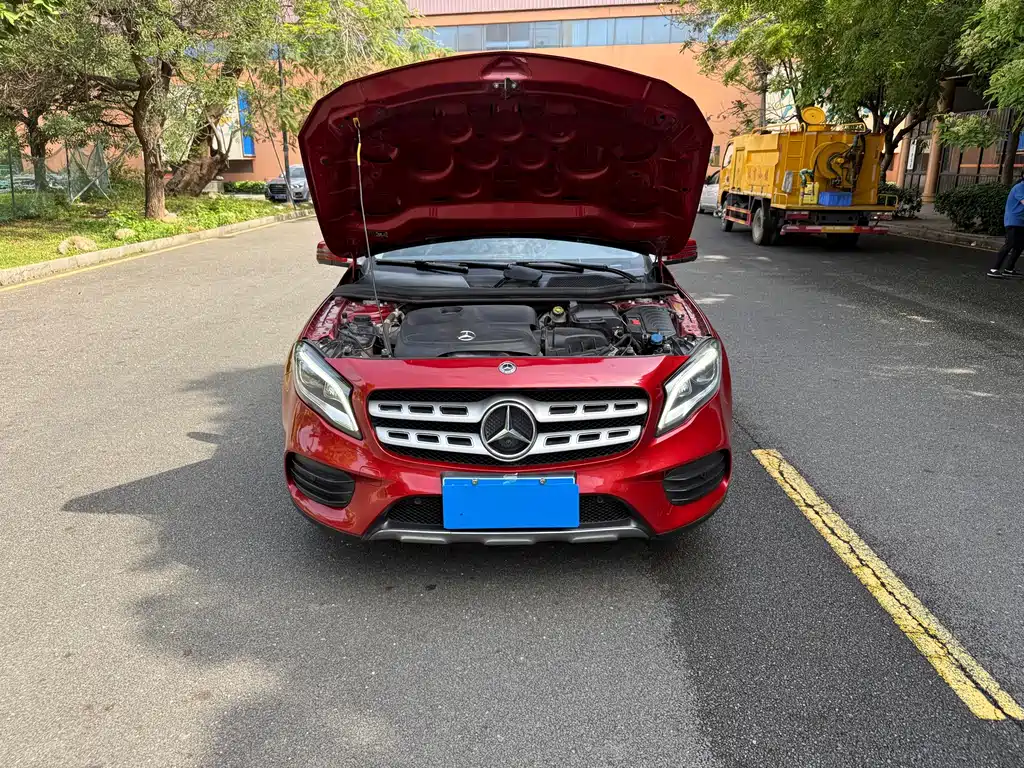 Mercedes-Benz GLA — фото 18