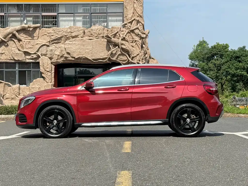 Mercedes-Benz GLA — фото 3