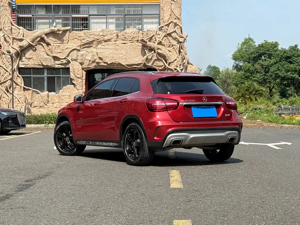 Mercedes-Benz GLA — фото 4