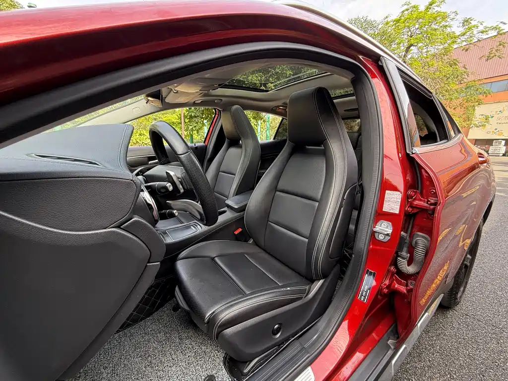 Mercedes-Benz GLA — фото 9