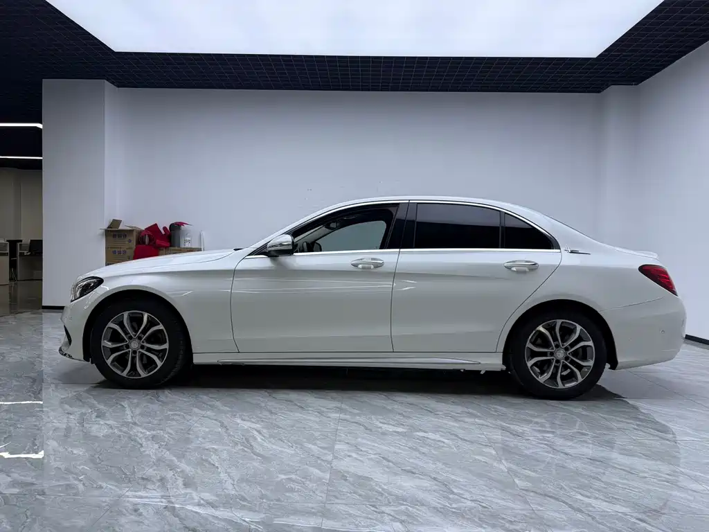 Mercedes-Benz C-Class — фото 8