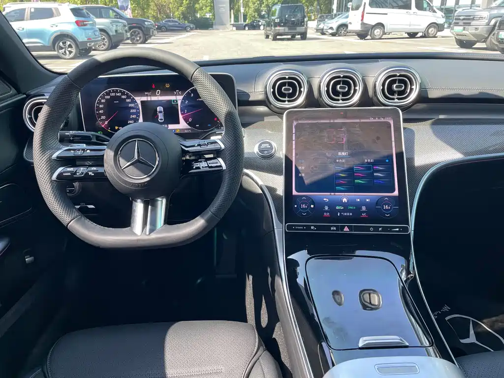 Mercedes-Benz C-Class — фото 10