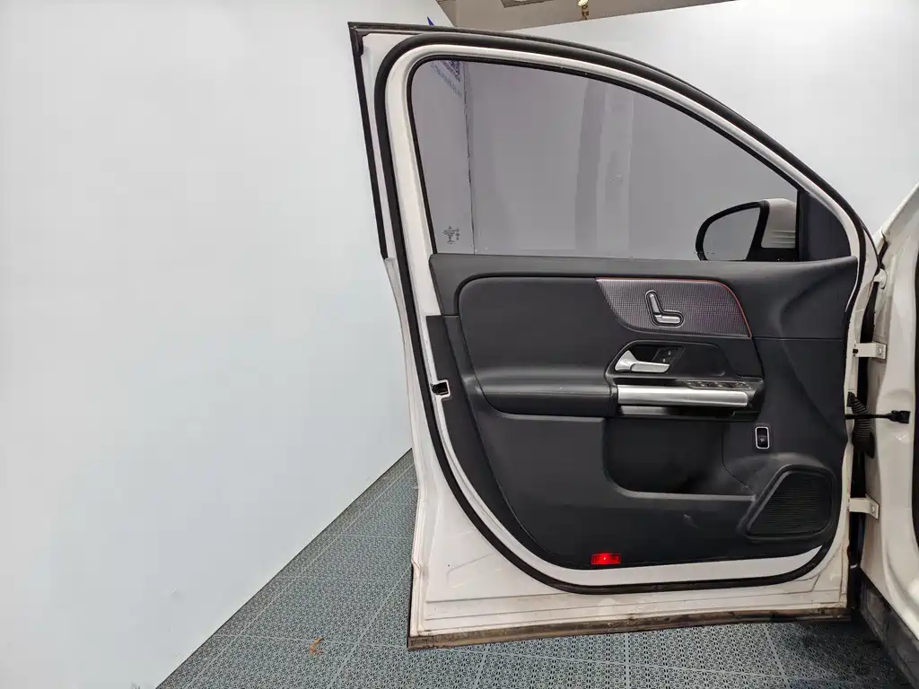 Mercedes-Benz GLA — фото 13