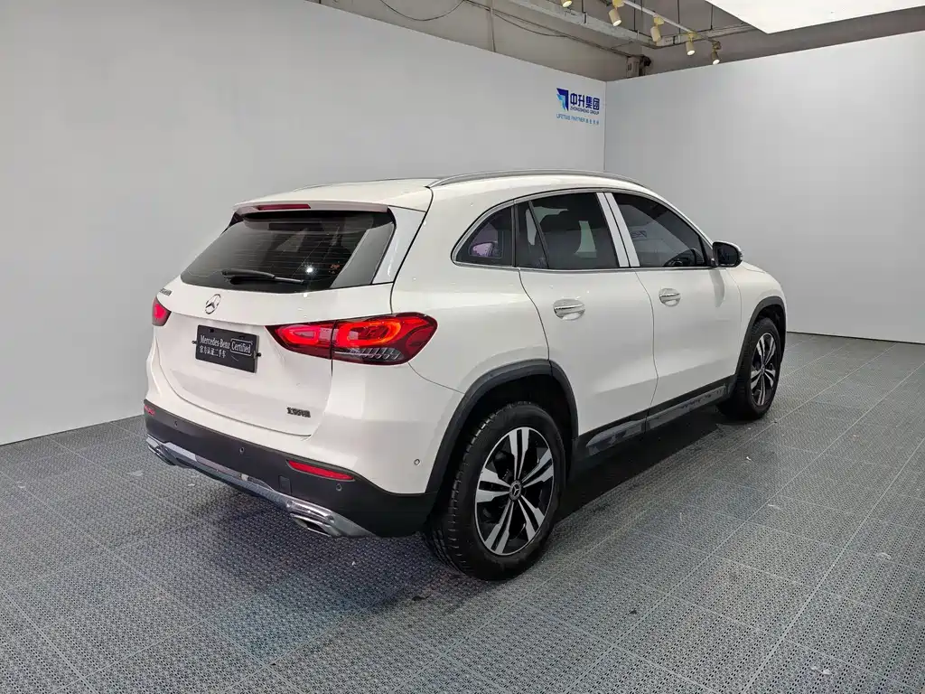 Mercedes-Benz GLA — фото 6