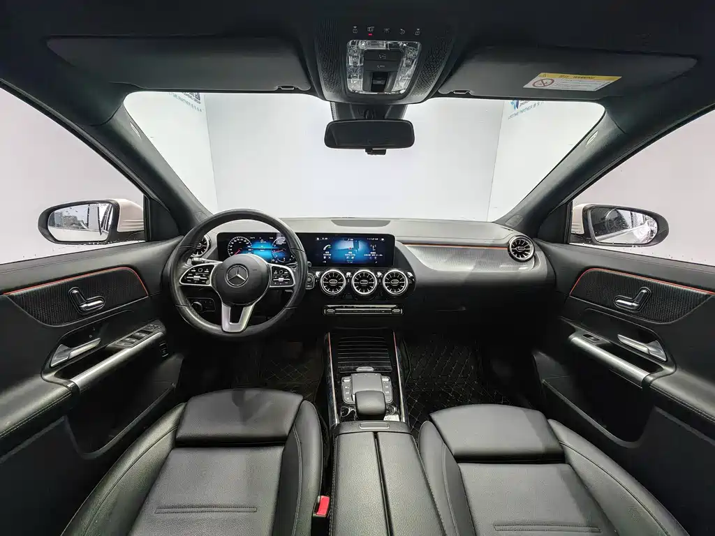Mercedes-Benz GLA — фото 10