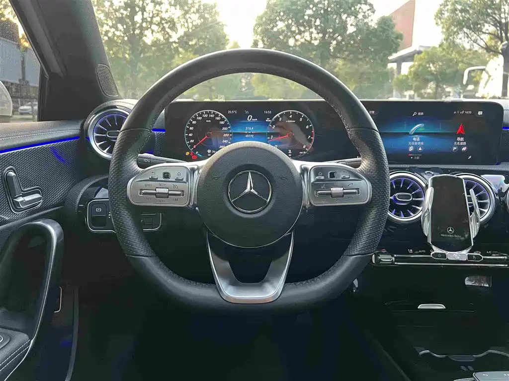 Mercedes-Benz A-Class — фото 20