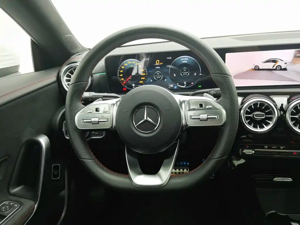 Mercedes-Benz CLA (Import) — фото 11