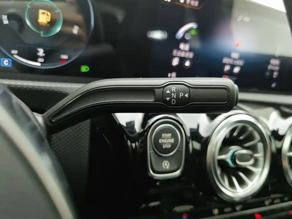 Mercedes-Benz CLA (Import) — фото 13