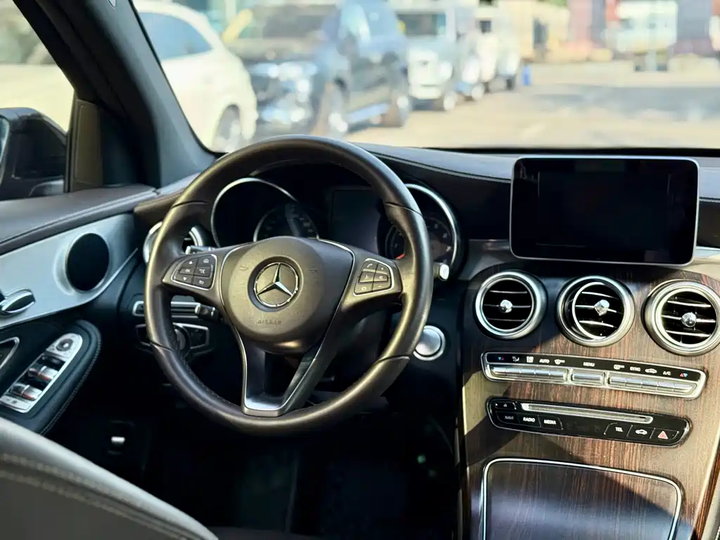 Mercedes-Benz GLC — фото 20