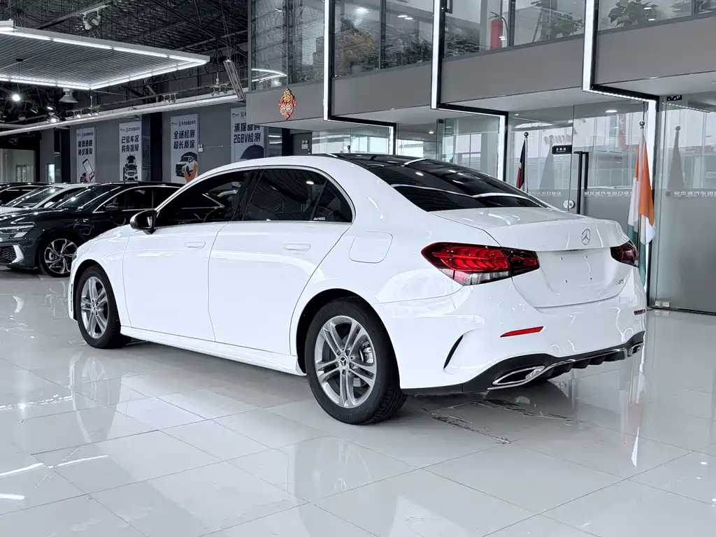 Mercedes-Benz A-Class — фото 13