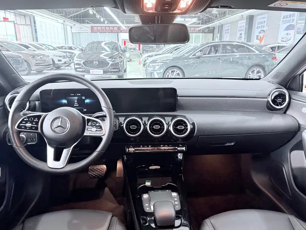 Mercedes-Benz A-Class — фото 10