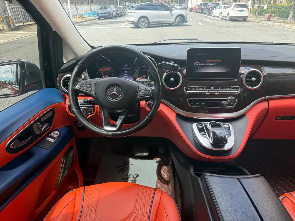 Mercedes-Benz Vito — фото 14