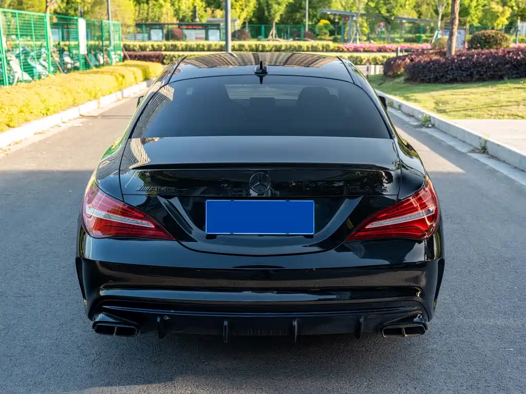 Mercedes-Benz CLA AMG — фото 5