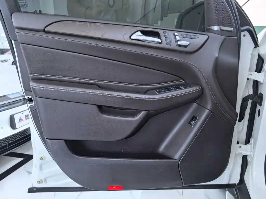 Mercedes-Benz GLE (Import) — фото 4