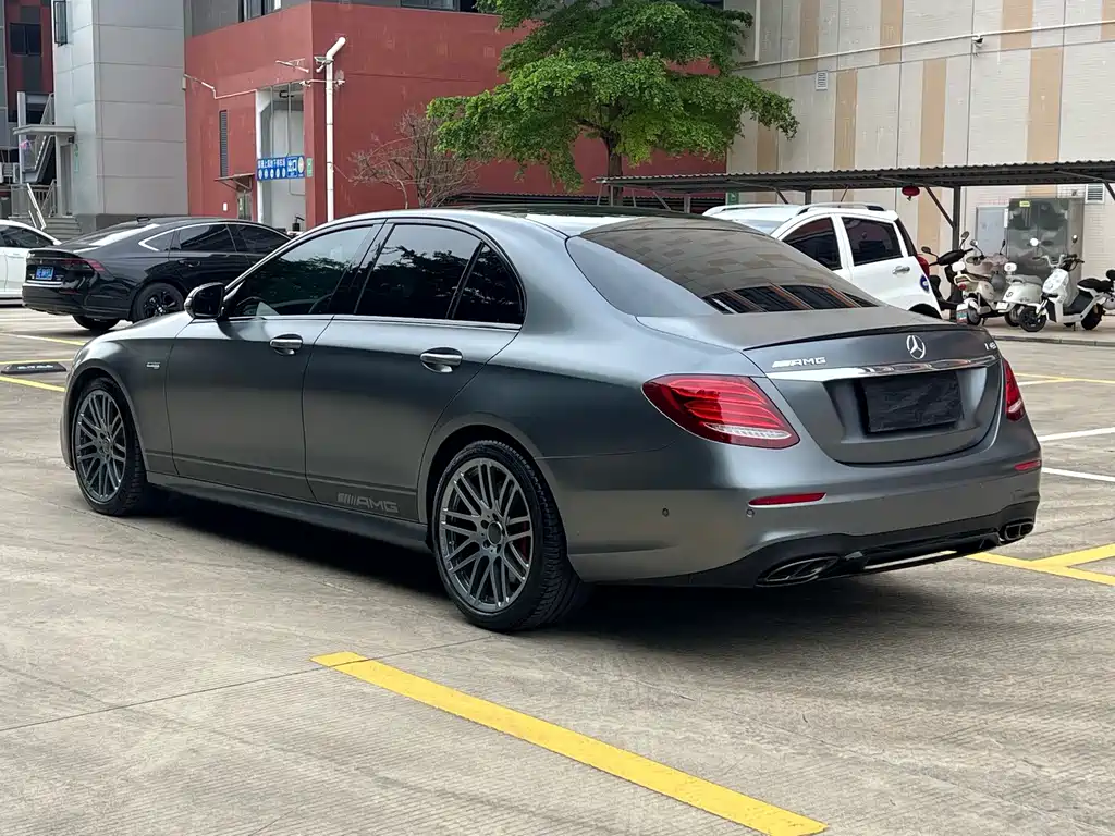 Mercedes-Benz E-Class AMG — фото 3