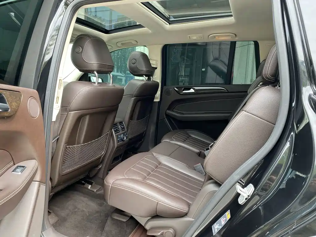 Mercedes-Benz GLS — фото 6