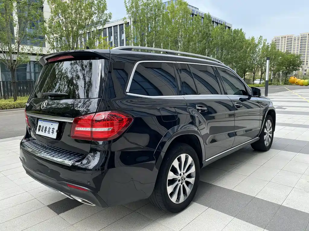 Mercedes-Benz GLS — фото 9