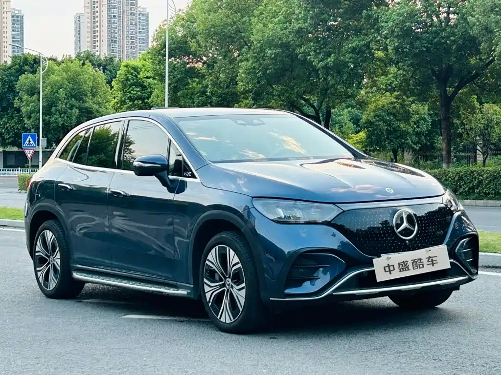 Mercedes-Benz EQE SUV — фото 3