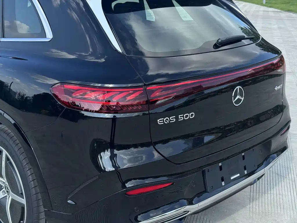 Mercedes-Benz EQS SUV — фото 24