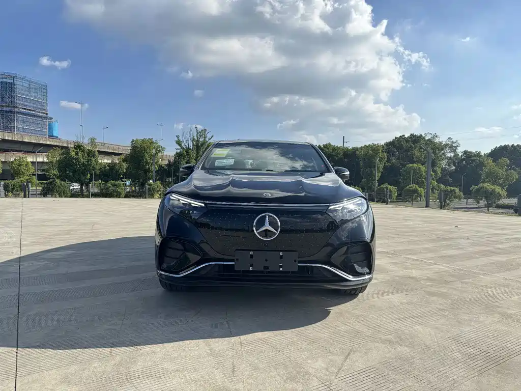 Mercedes-Benz EQS SUV — фото 2