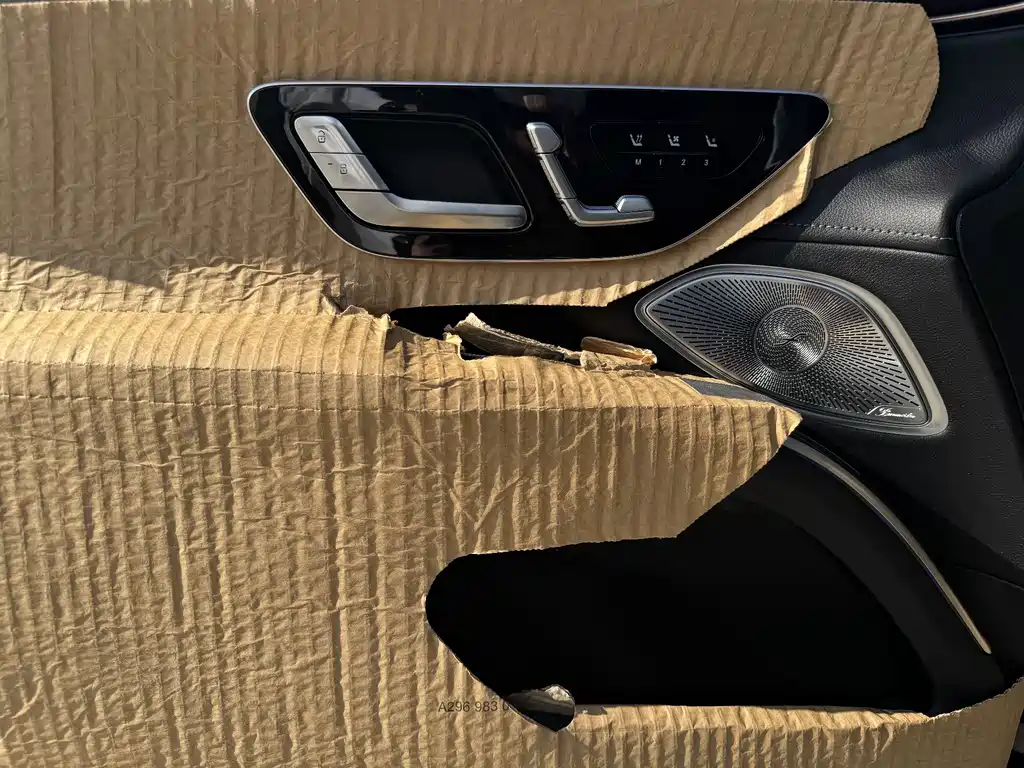 Mercedes-Benz EQS SUV — фото 9