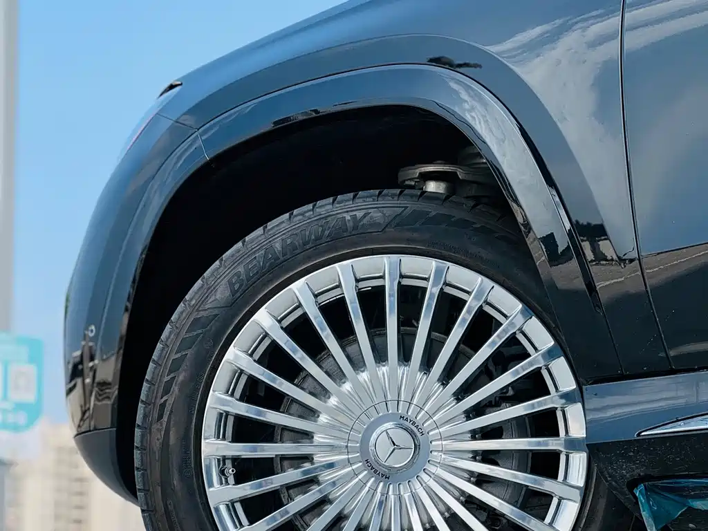 Mercedes-Benz GLS — фото 15