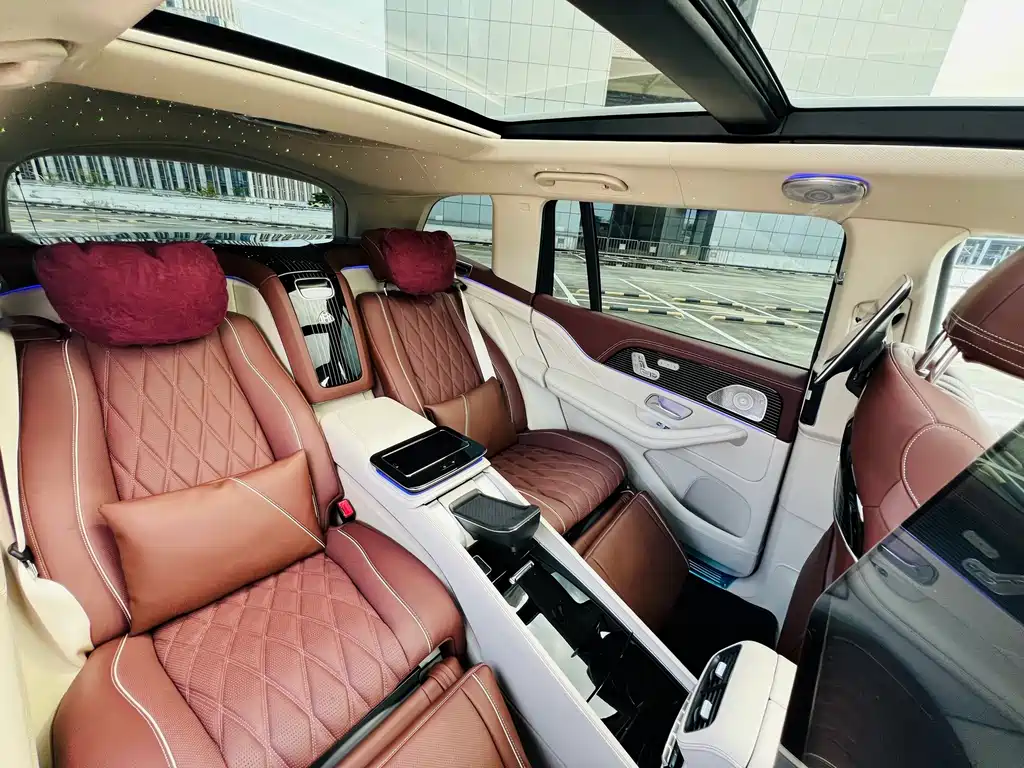Mercedes-Benz GLS — фото 10