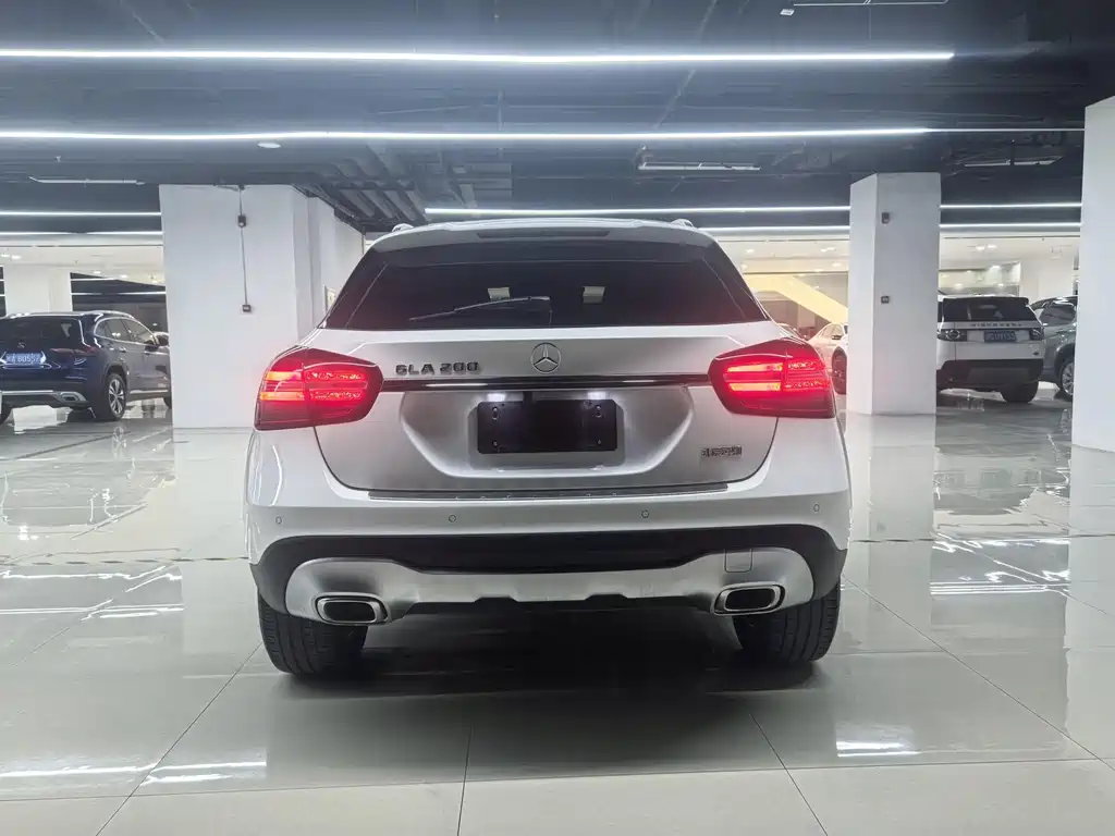 Mercedes-Benz GLA — фото 5