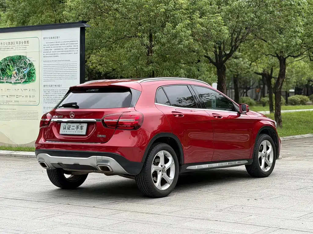 Mercedes-Benz GLA — фото 6