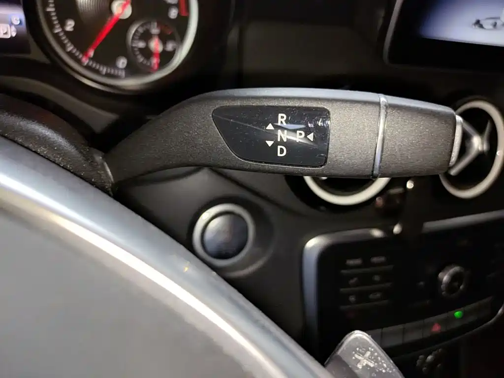 Mercedes-Benz GLA — фото 10