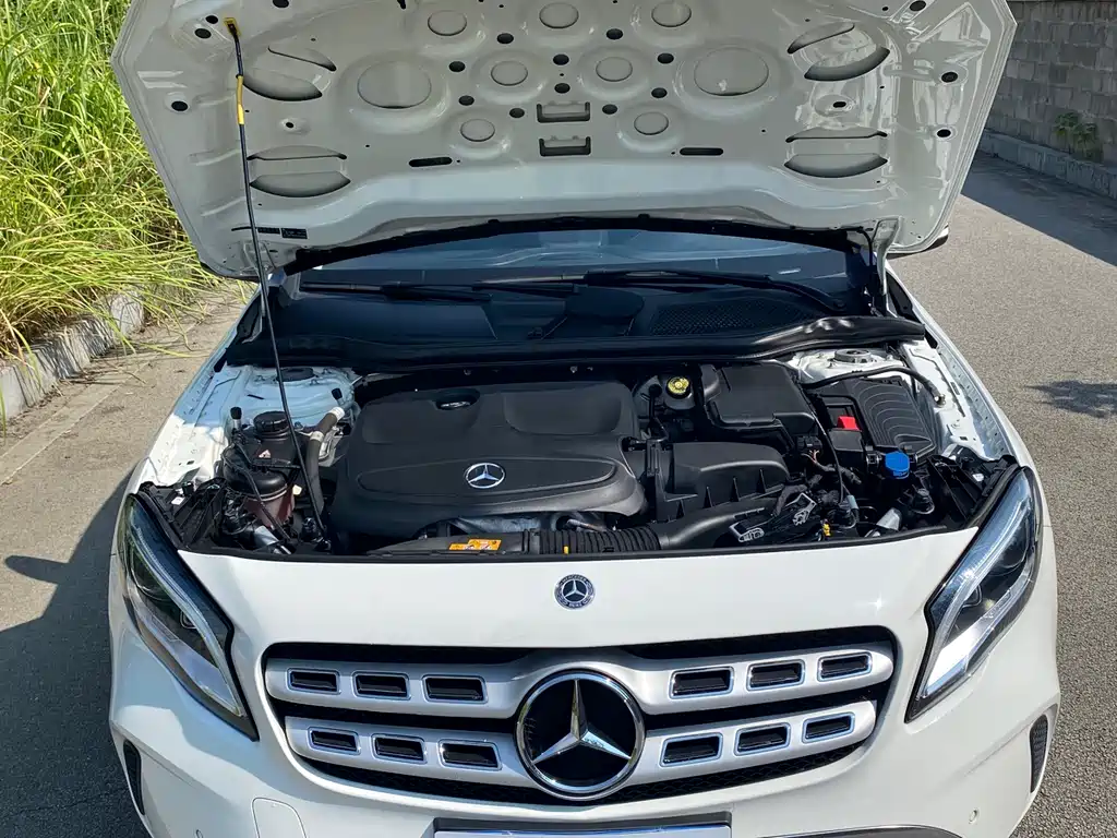 Mercedes-Benz GLA — фото 13