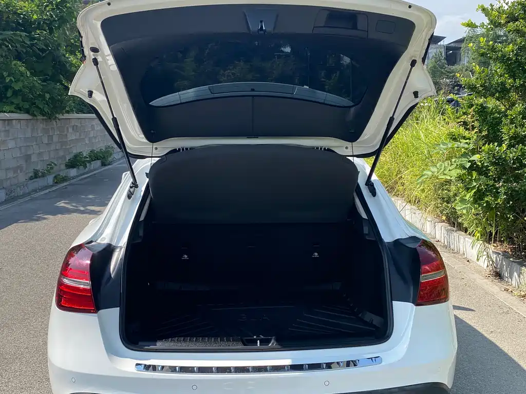 Mercedes-Benz GLA — фото 14
