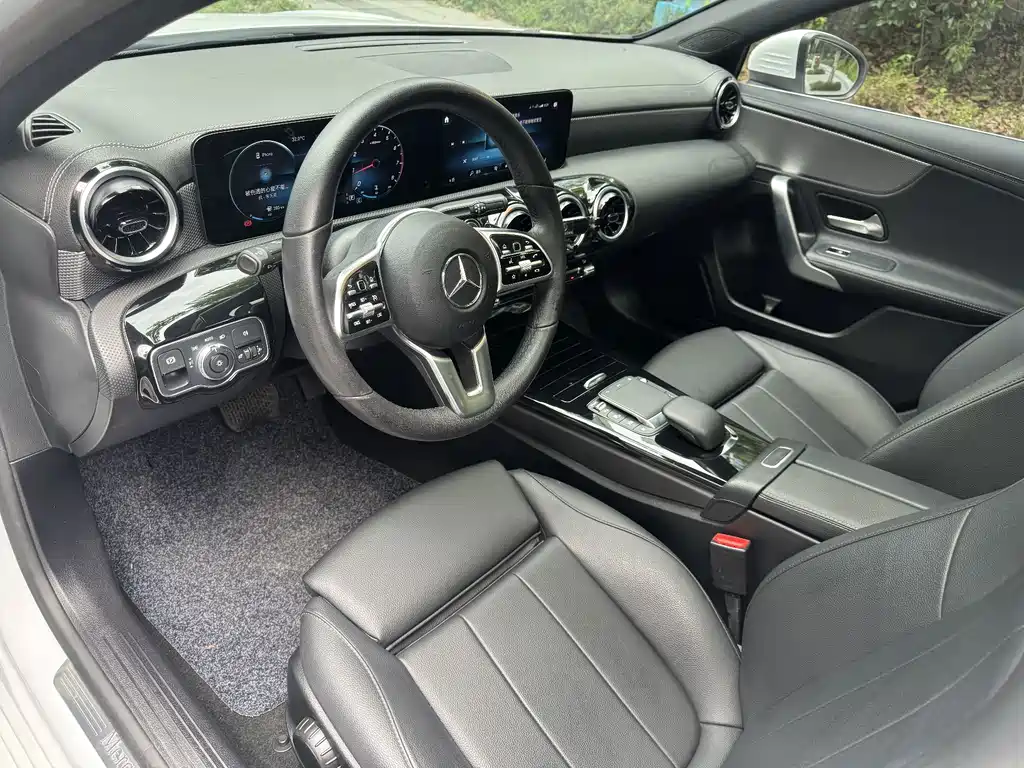 Mercedes-Benz A-Class — фото 4