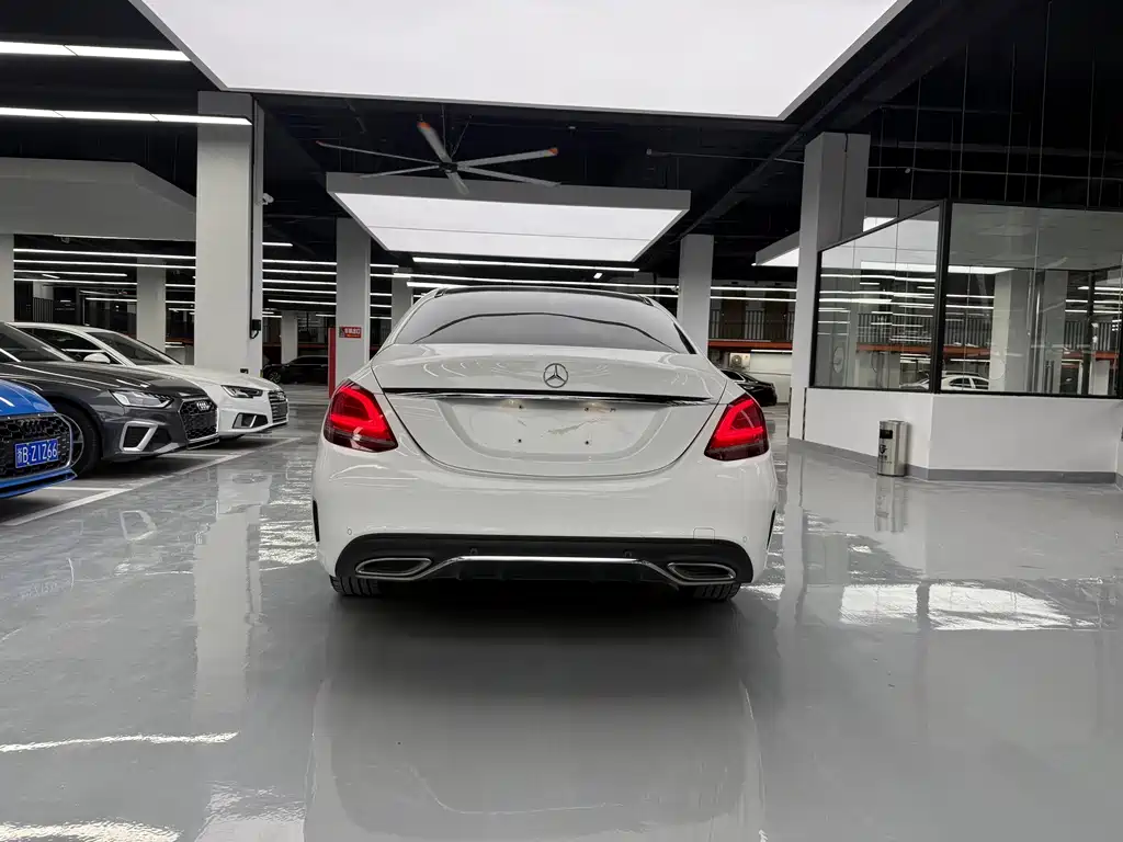Mercedes-Benz C-Class — фото 14