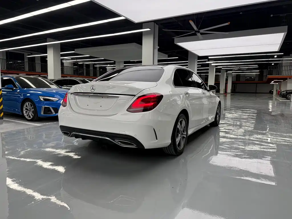 Mercedes-Benz C-Class — фото 15